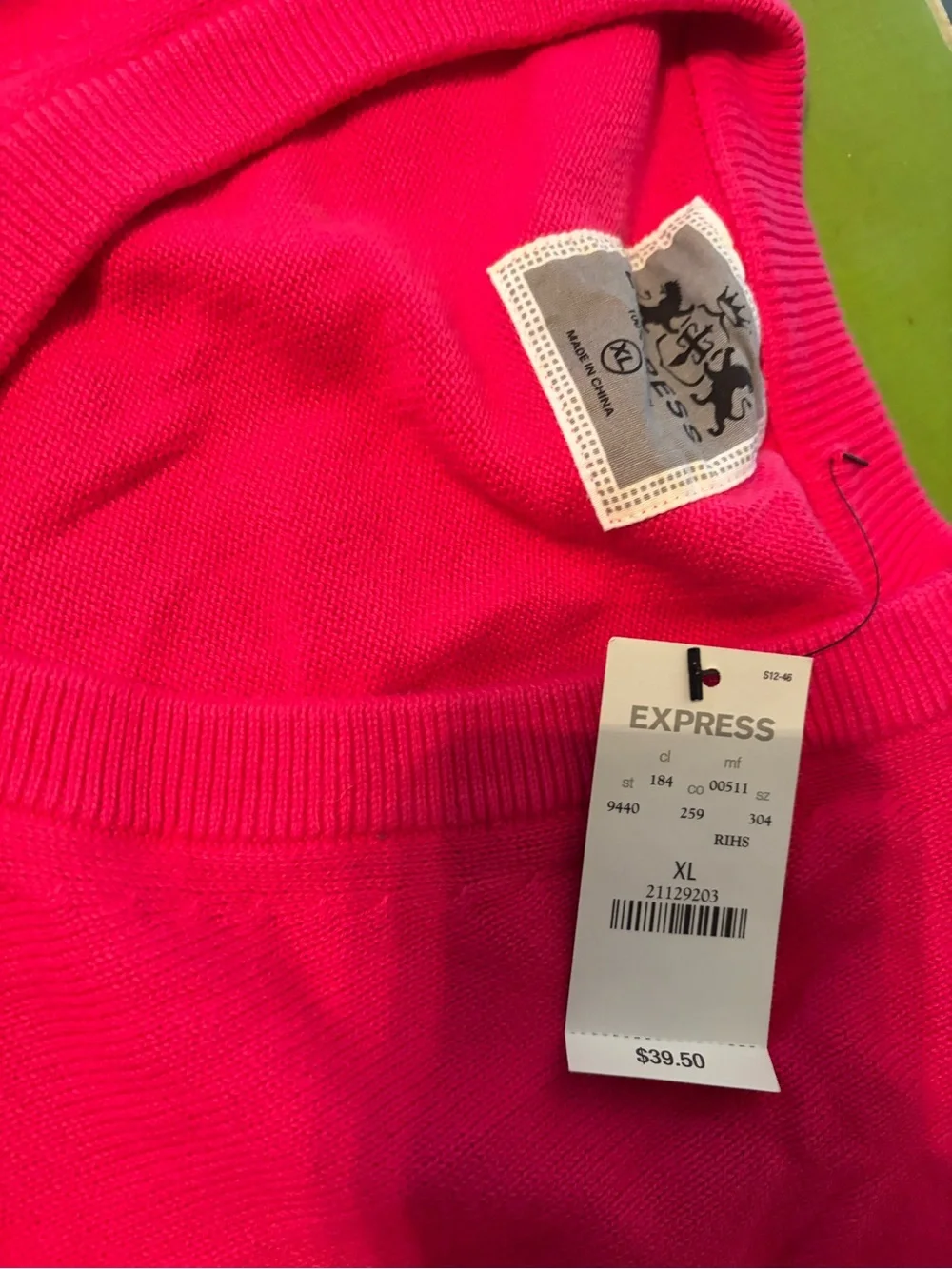 NWT Bundle of 6 Express Men’s XL V-Neck Sweater Color Capsule - Picture 2 of 3